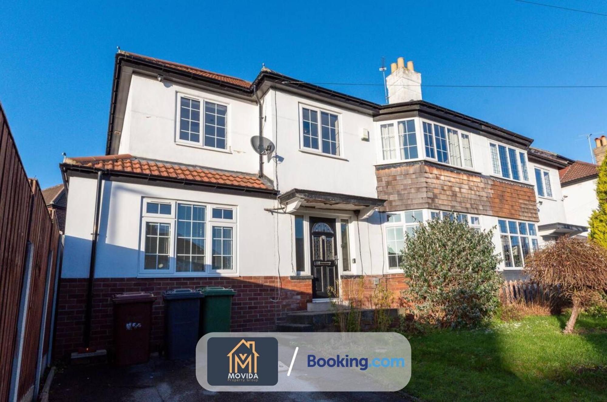 Large Modern 6 Bedroom House By Movida Property Group Short Lets & Serviced Accommodation With Games Room Leeds (West Yorkshire) Exterior foto